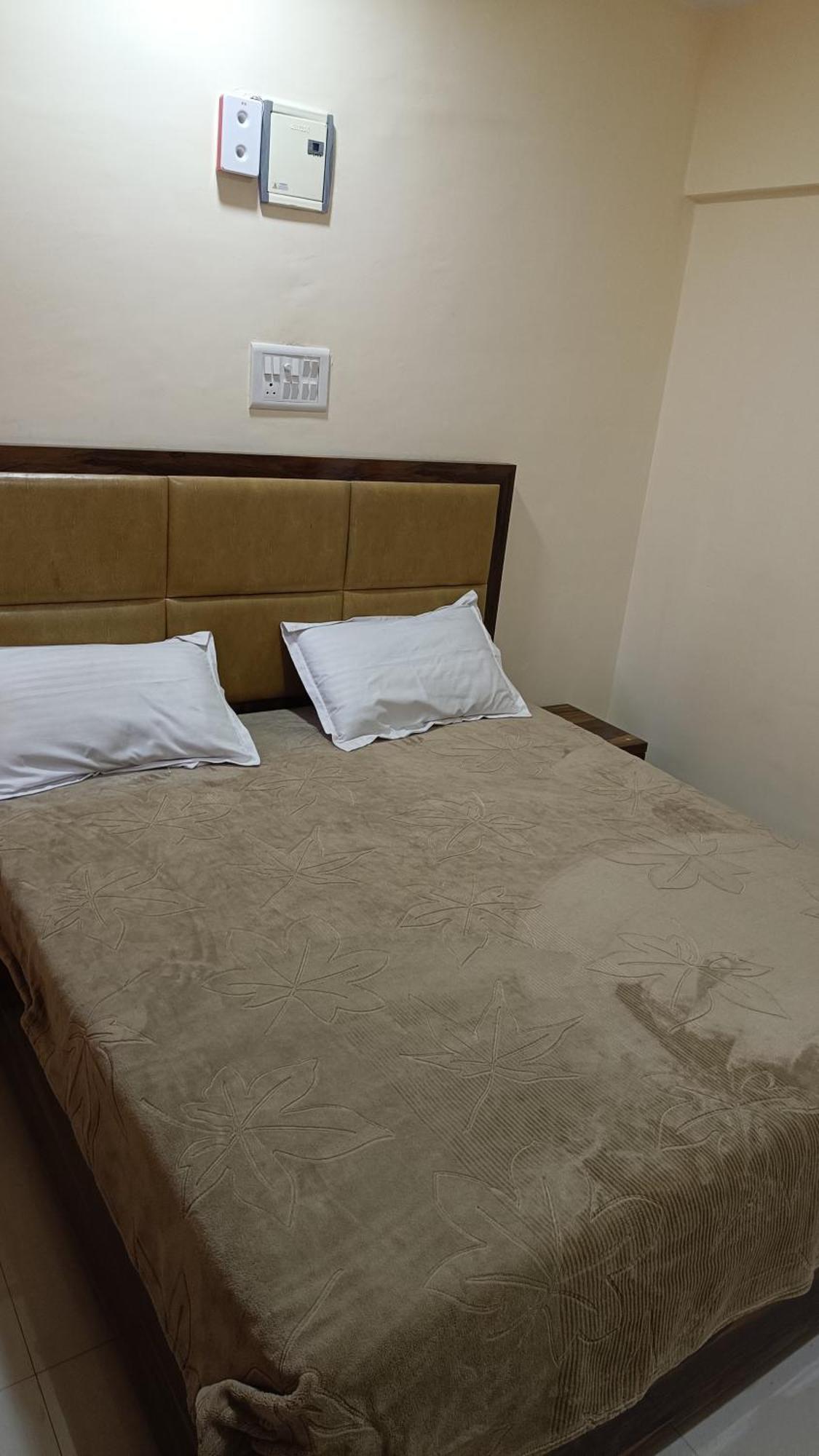 Divine Residency Hotel Navi Mumbai Exterior photo